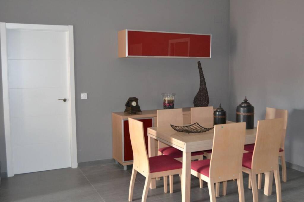 Apartamentos Nayda Gran Casa Con Piscina Mérida Buitenkant foto